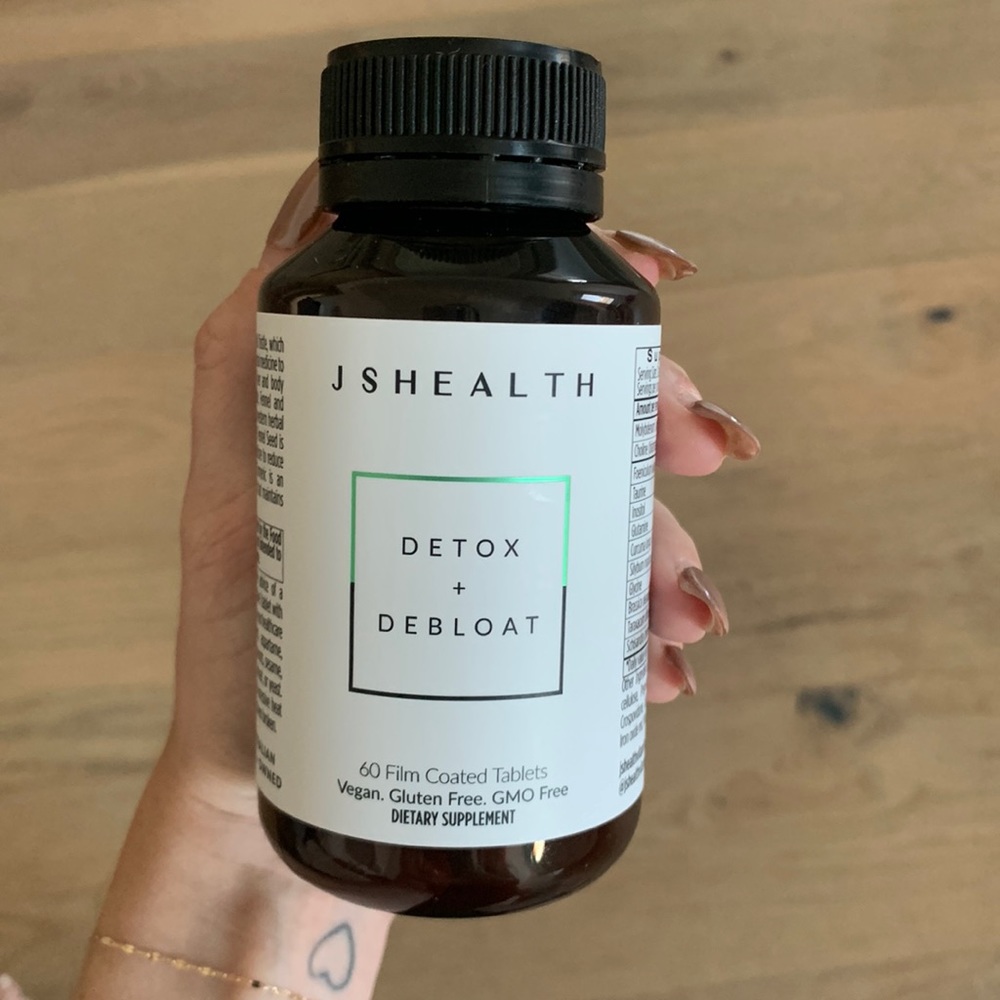 DETOX + DEBLOAT - BRAND NEW / UNOPENED ONE MONTH SUPPLY